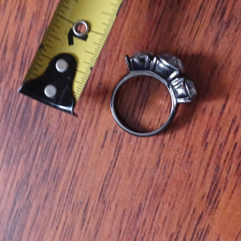 Ring - Picture 5 of 6